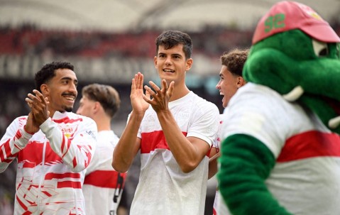 开元棋牌app-关于热血足球竞技风生水起，球员表现亮眼的信息