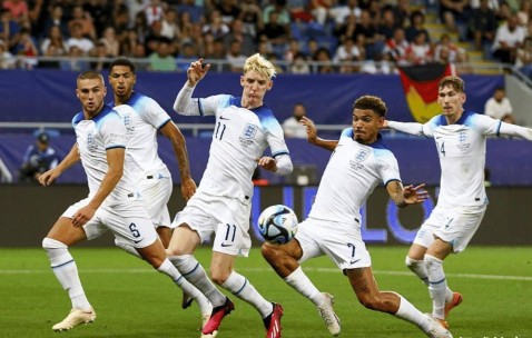 开元棋牌官网-柏林防空塔原视频